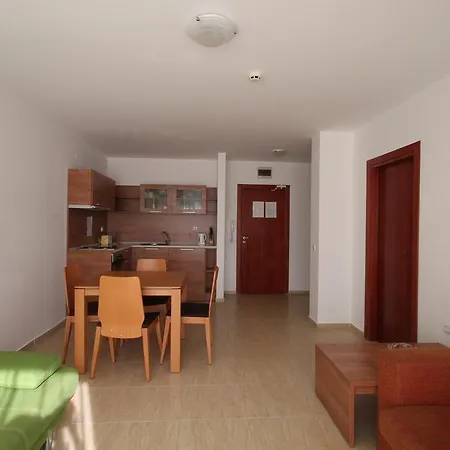 아파트 New Estate In Sun Village *